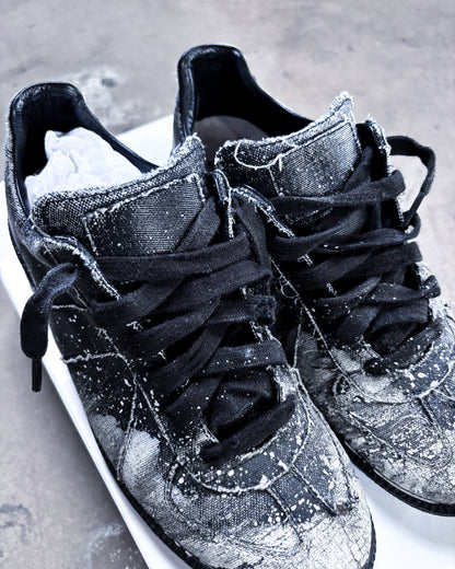 DISTRESSED PAINT SPLATTER GATS