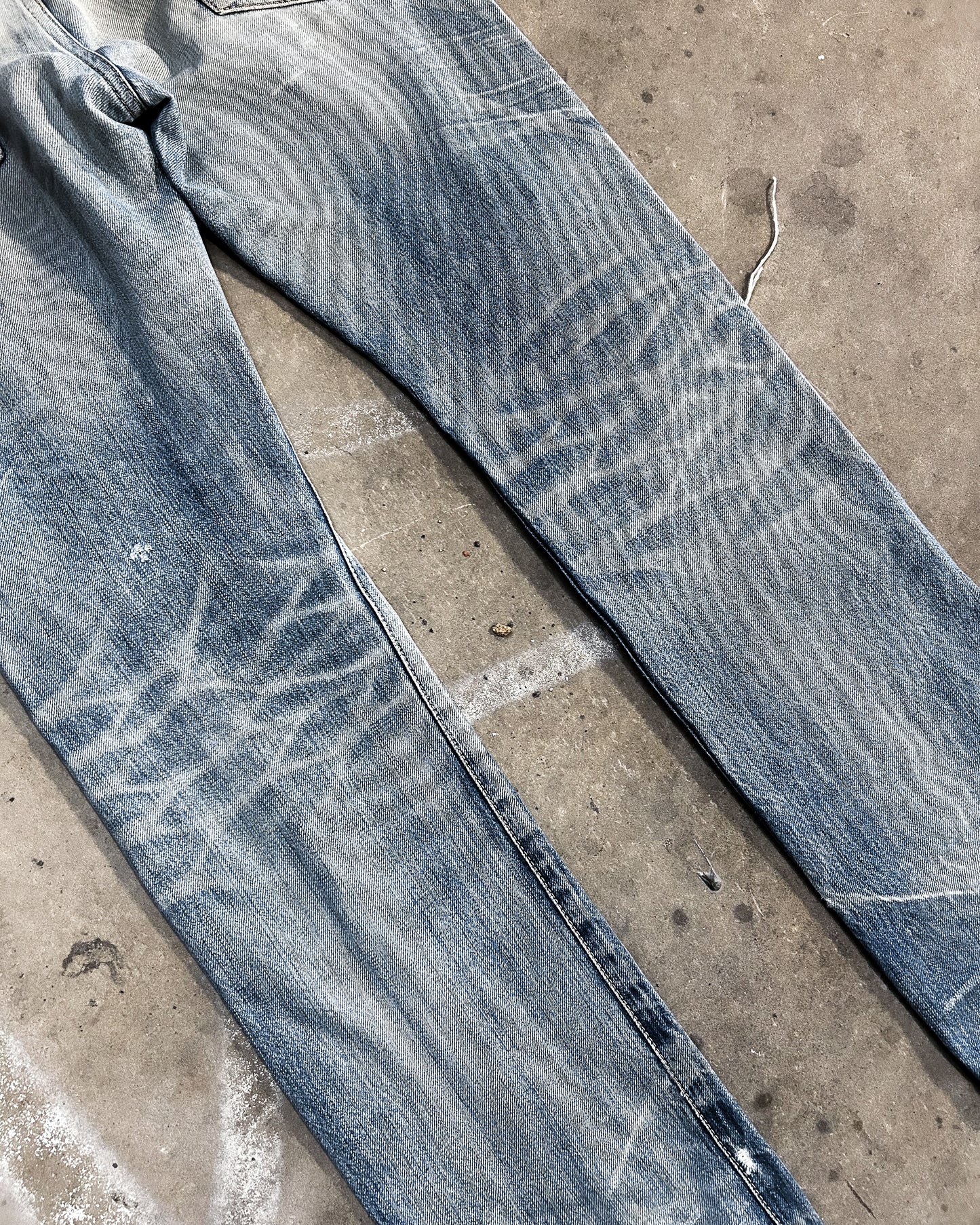 THRASHED STUDDED DENIM