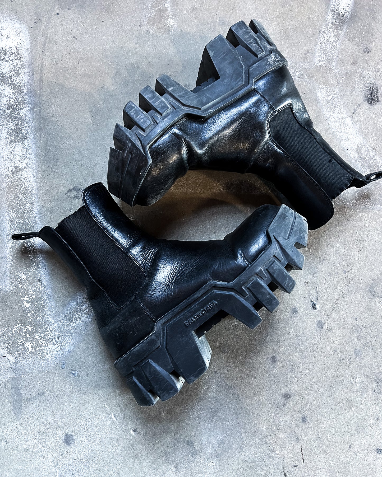 BULLDOZER PULL ON BOOTS