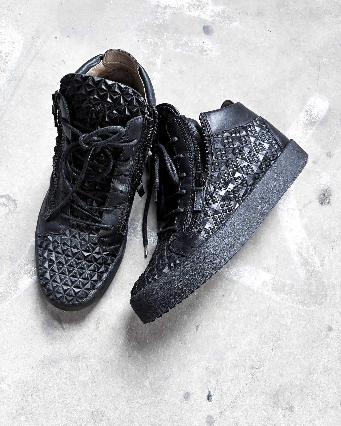 STUDDED KRISS HIGH TOPS