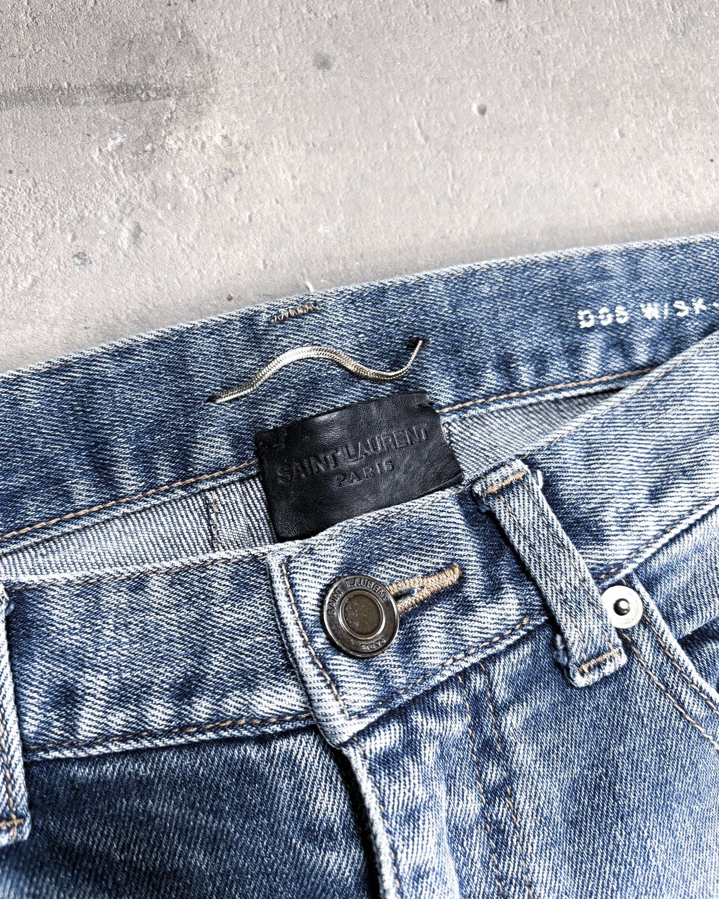 FW16 BLUE LIGHT WASH DENIM