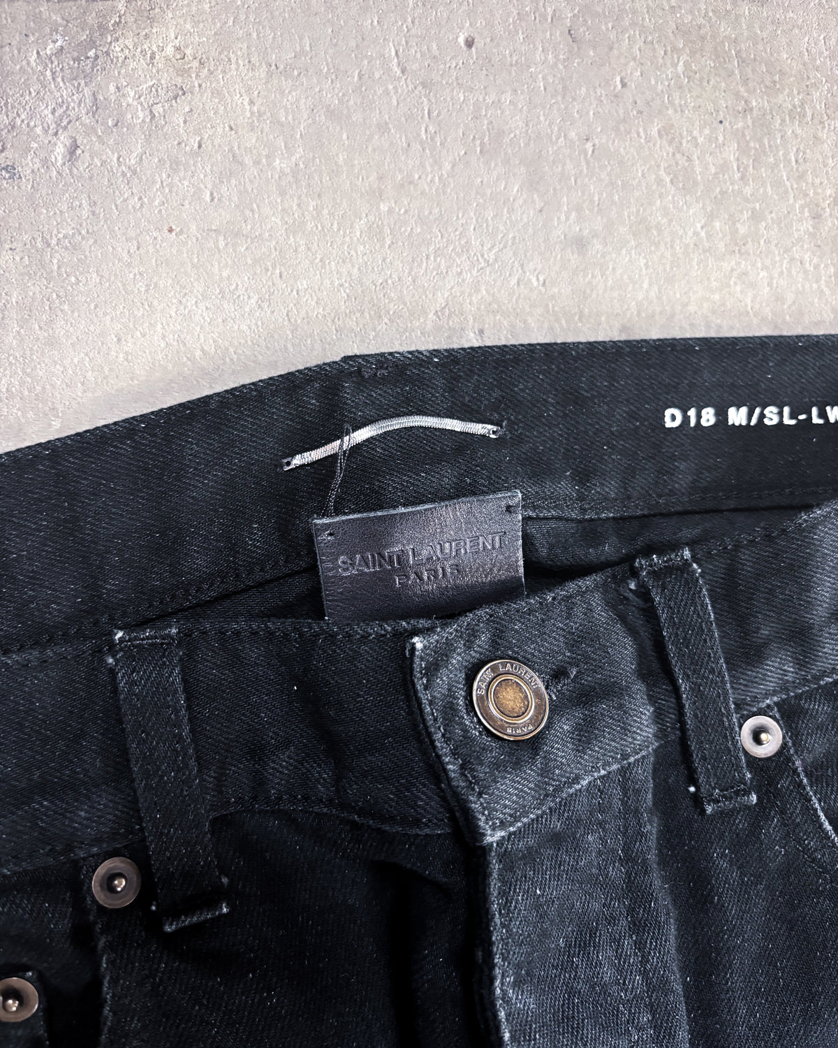 S/S21 D18 BLACK DENIM