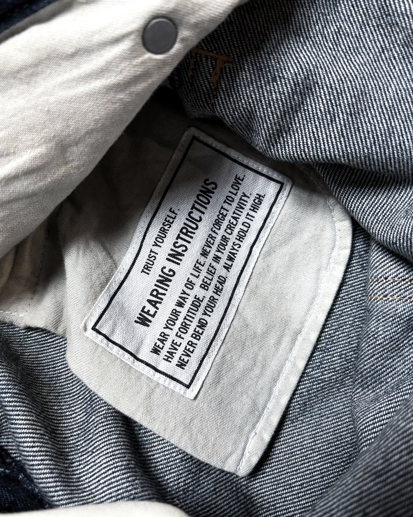 AW20 HYBRID SPLIT DISTRESSED DENIM