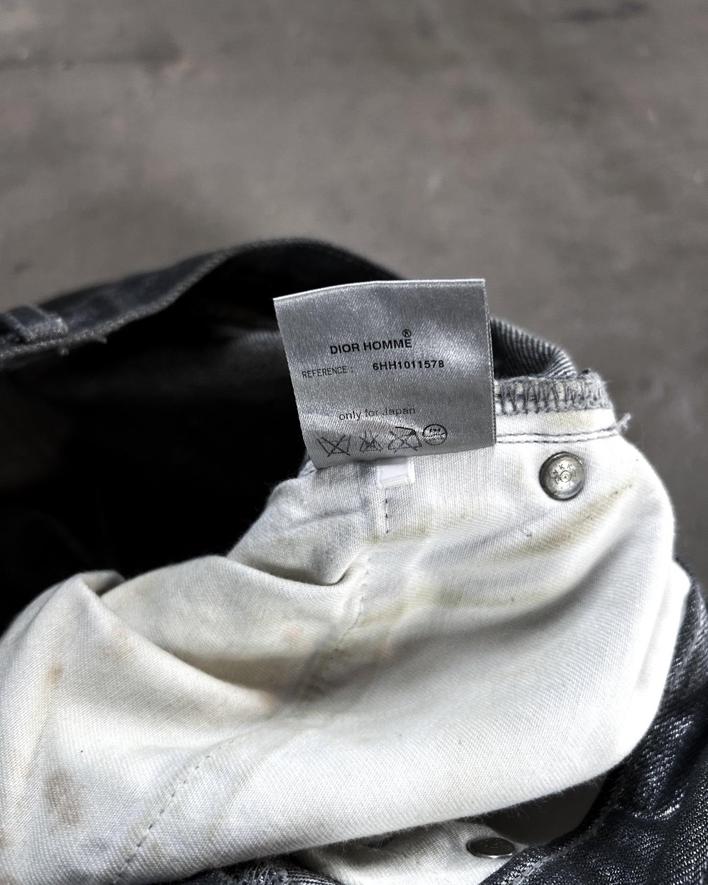 A/W06 “THESE GRAY DAYS” RADIOACTIVE DENIM