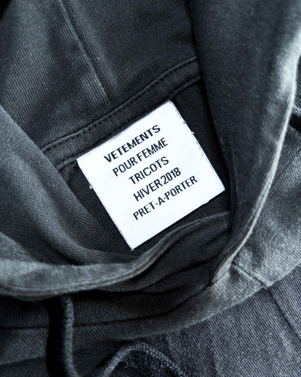 F/W18 TITANIC KISS HOODIE