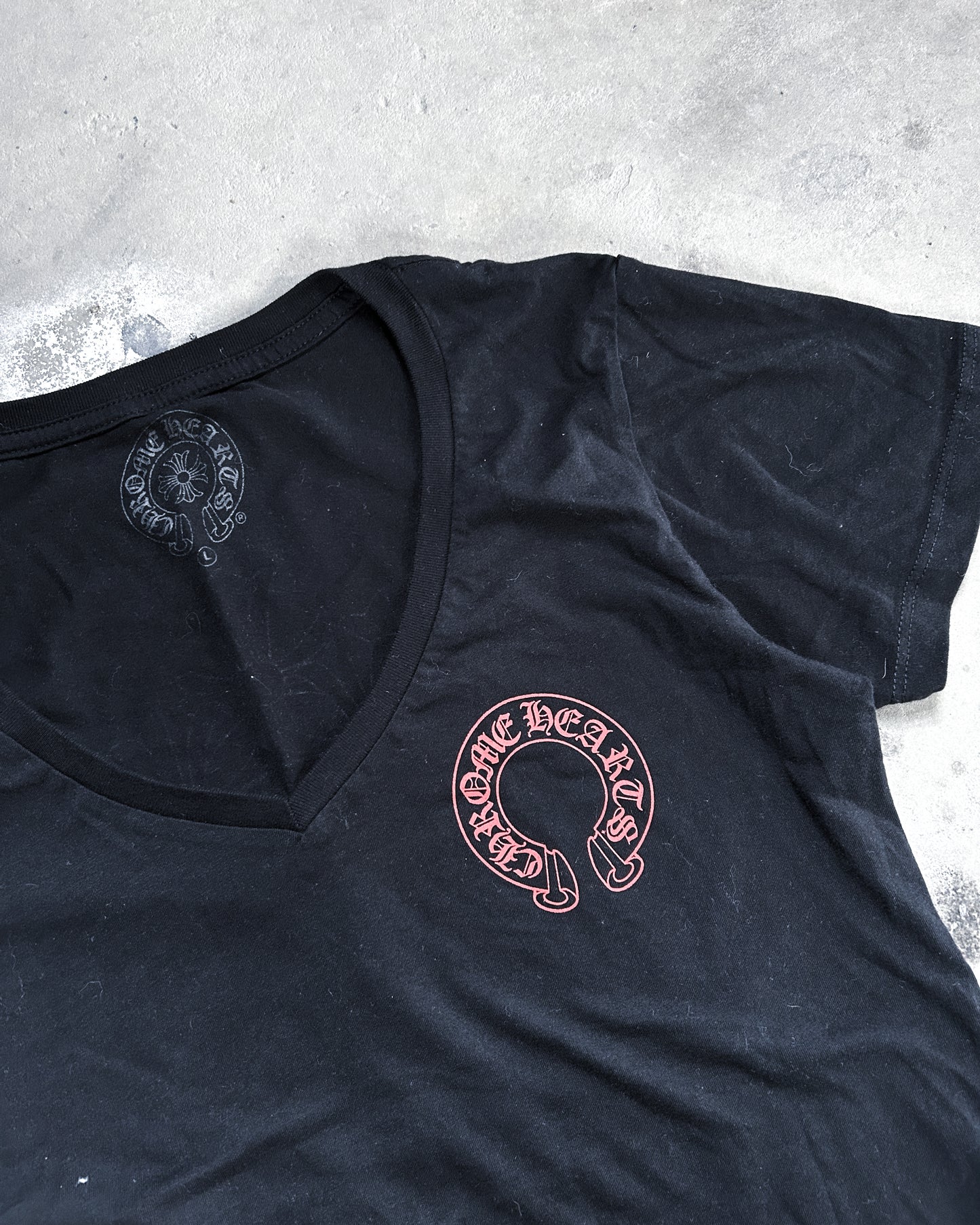 CEMETERY V NECK T