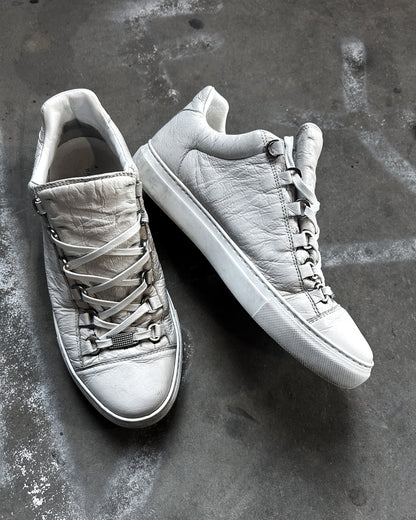 WHITE ARENA LOW