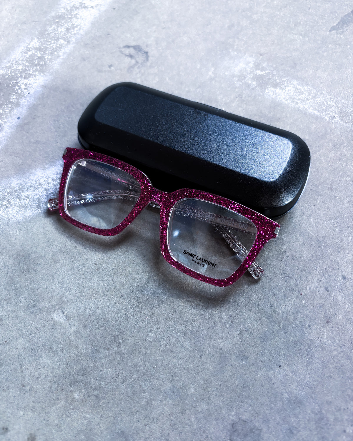 PINK SPARKLE CORNER ANGLE GLASSES