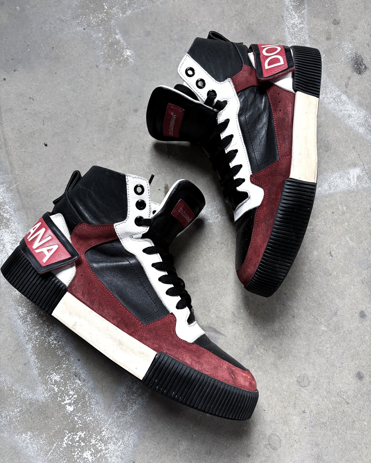 BLACK/RED MIAMI HIGH TOPS