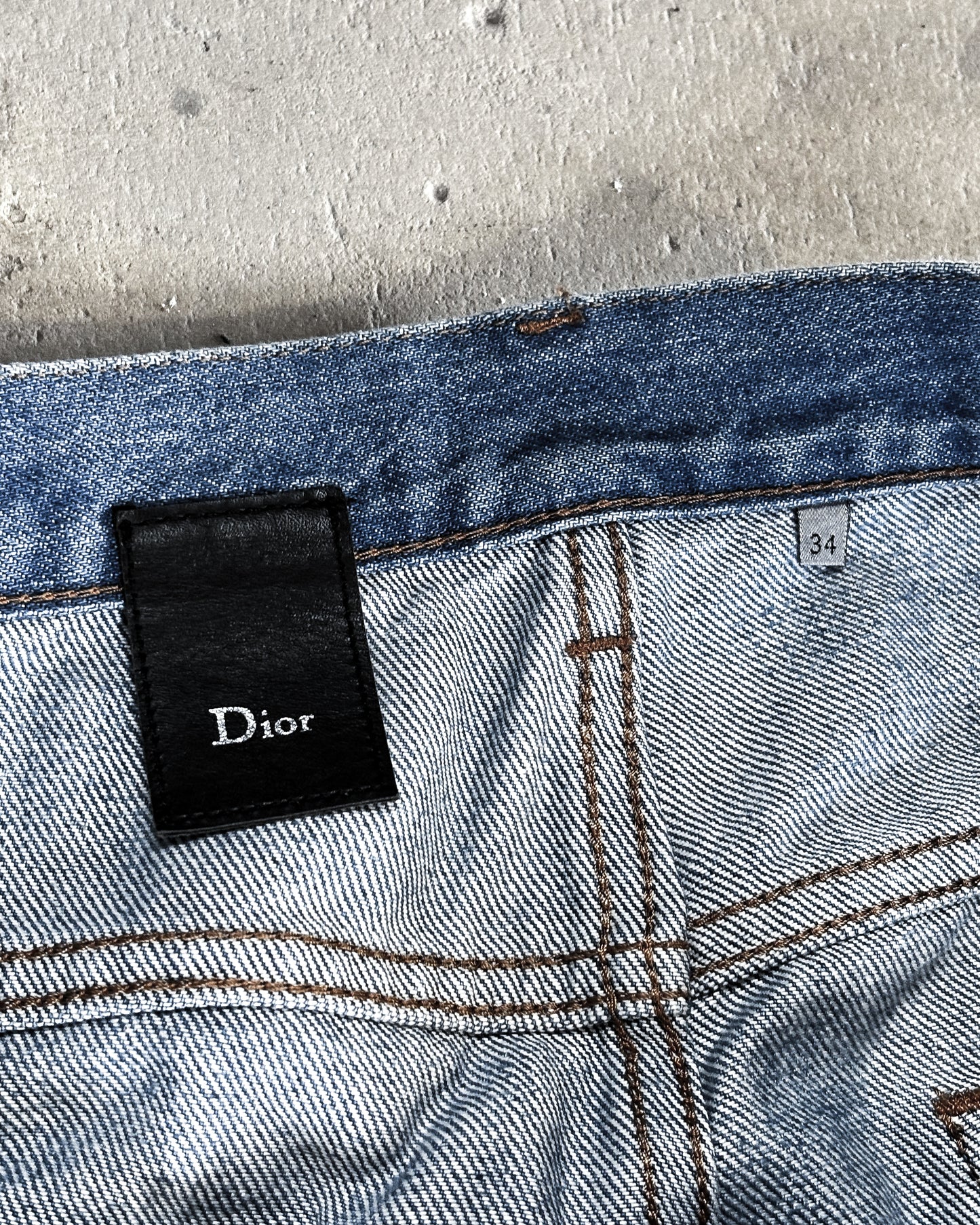 AW11 DIRTY MUDWASH DENIM
