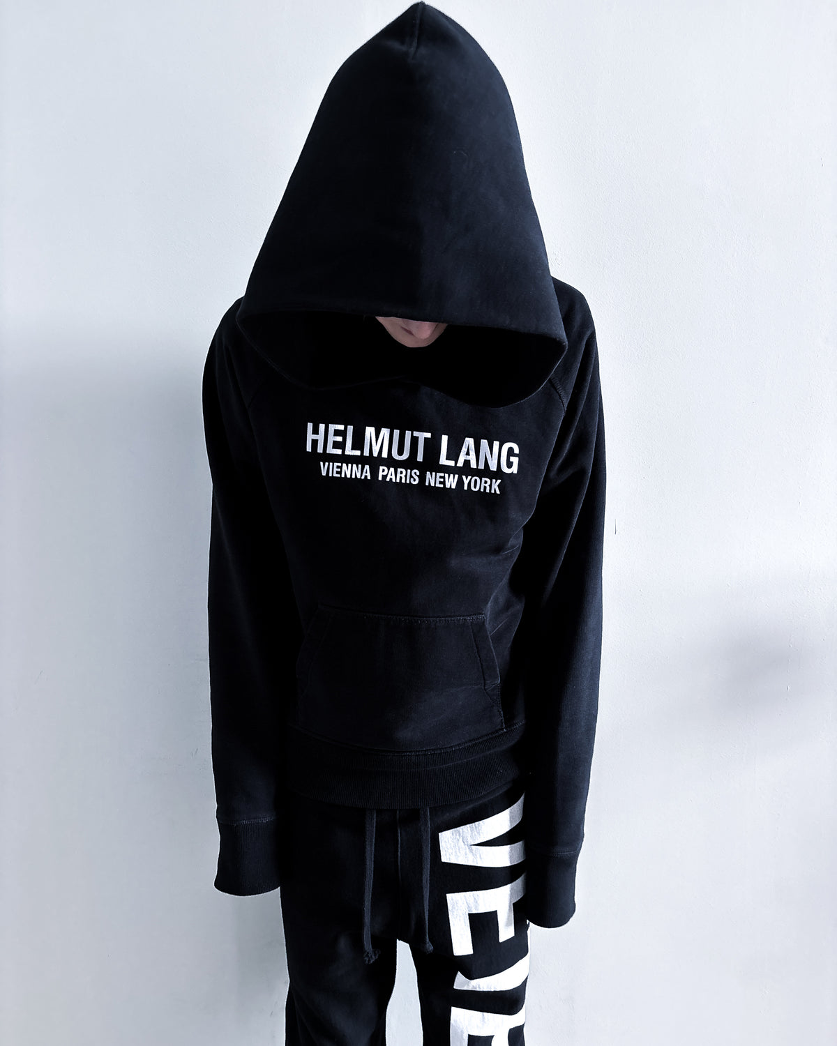 REFLECTIVE LOGO HOODIE