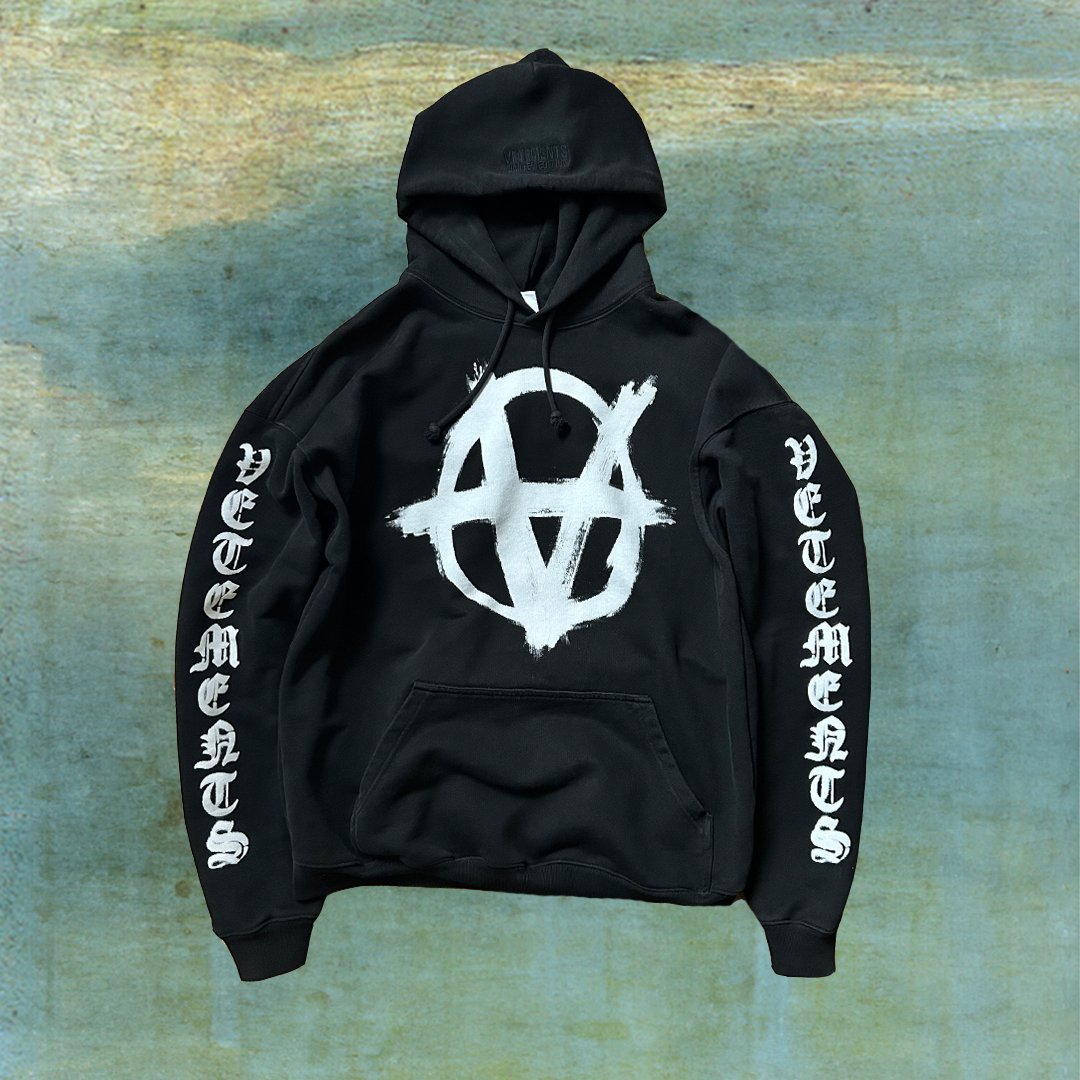 VETEMENTS ANARCHY GOTHIC TEXT HOODIE