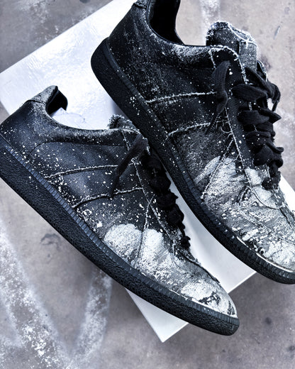 DISTRESSED PAINT SPLATTER GATS