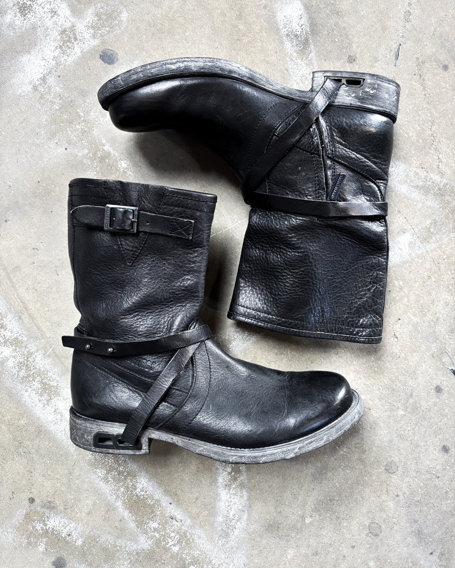 AW98 B-HEEL HARNESS BOOTS
