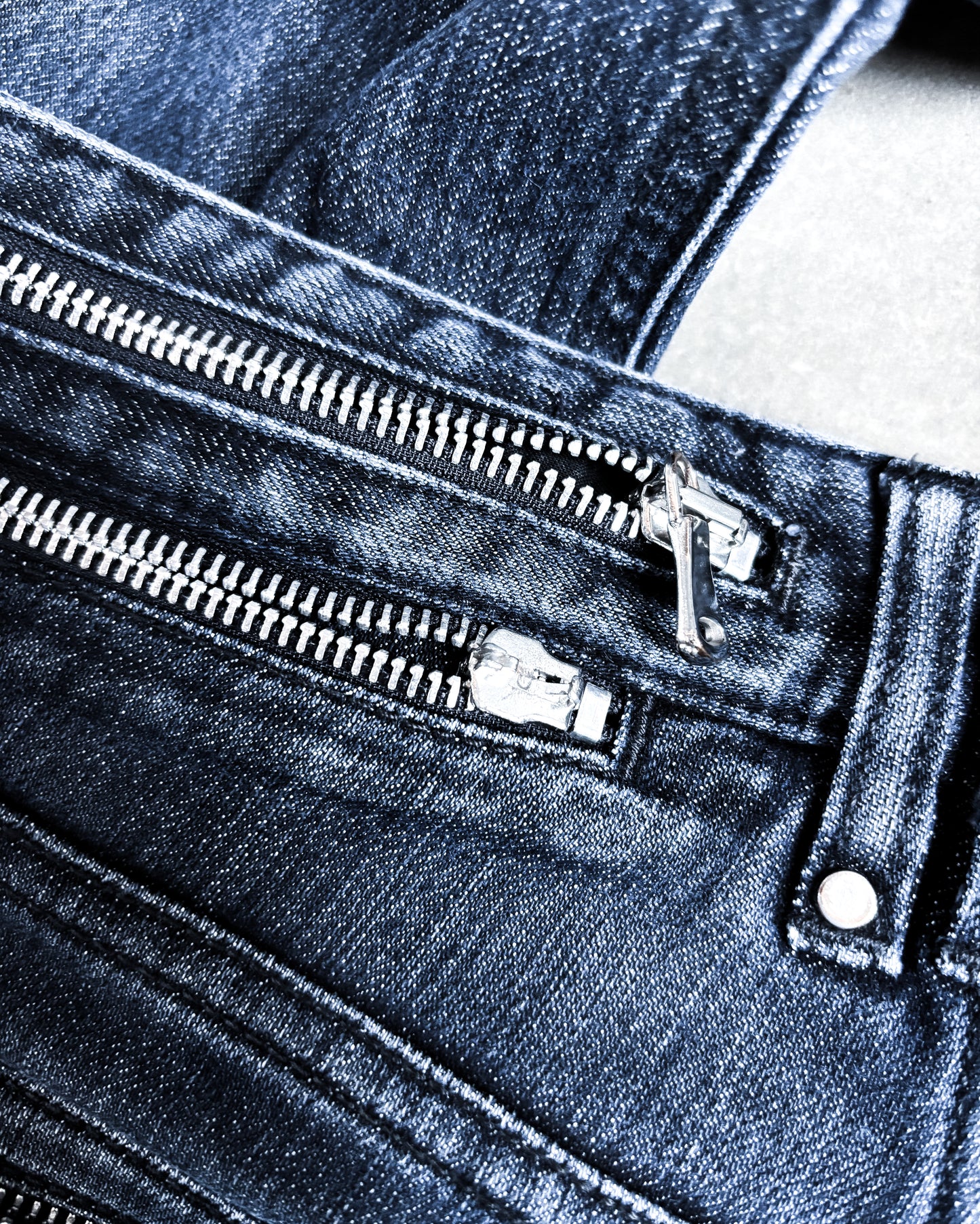 S/S08 MULTI ZIP DENIM