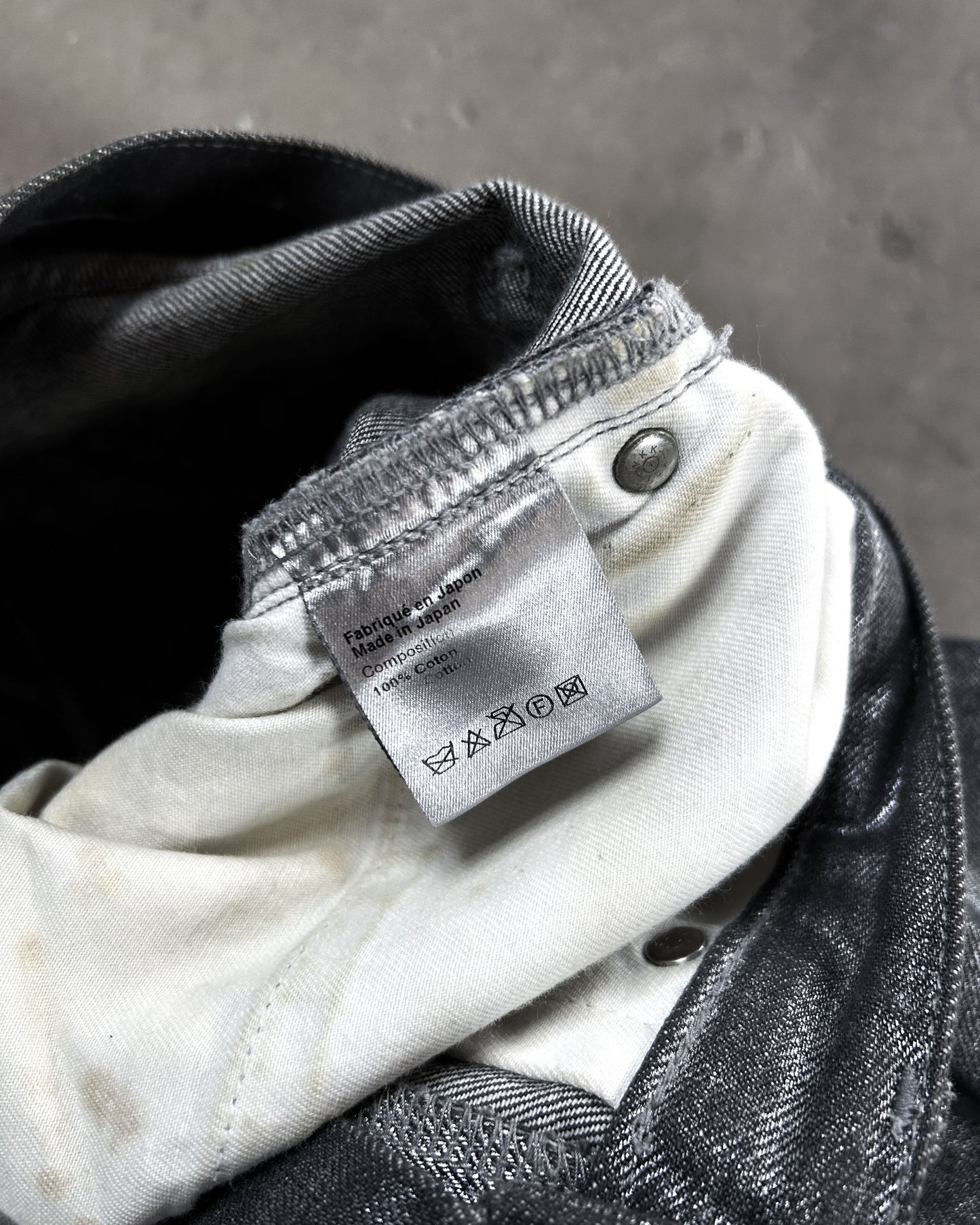 A/W06 “THESE GRAY DAYS” RADIOACTIVE DENIM