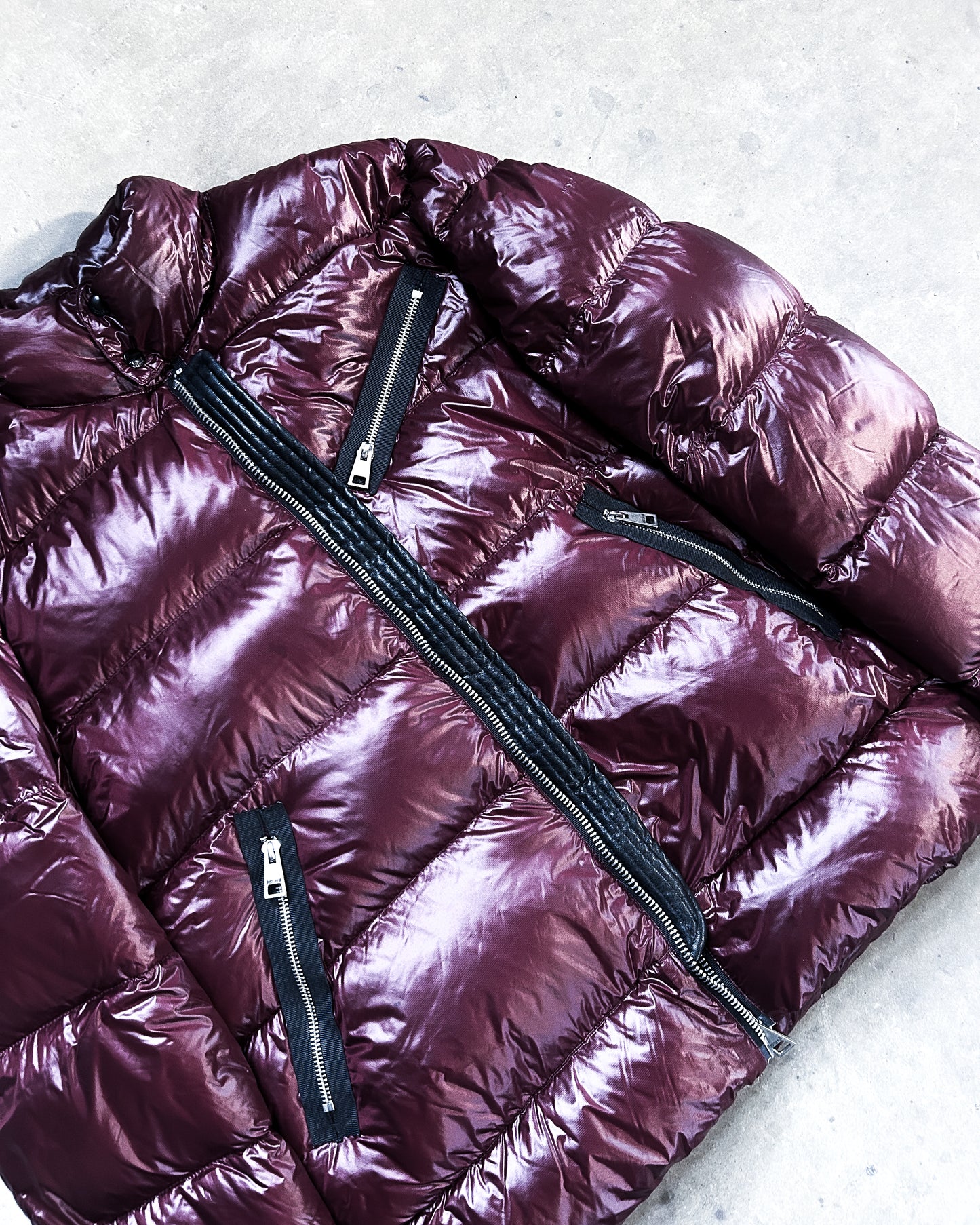 NYLON RED PUFFER DOWN JACKET