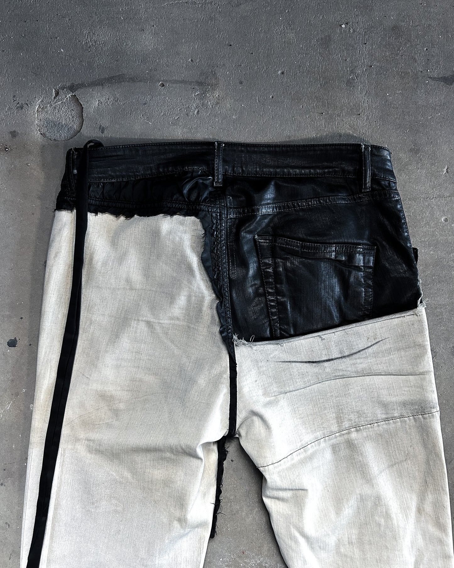 SAMPLE WAXED DECONSTRUCTED TYRONE DENIM