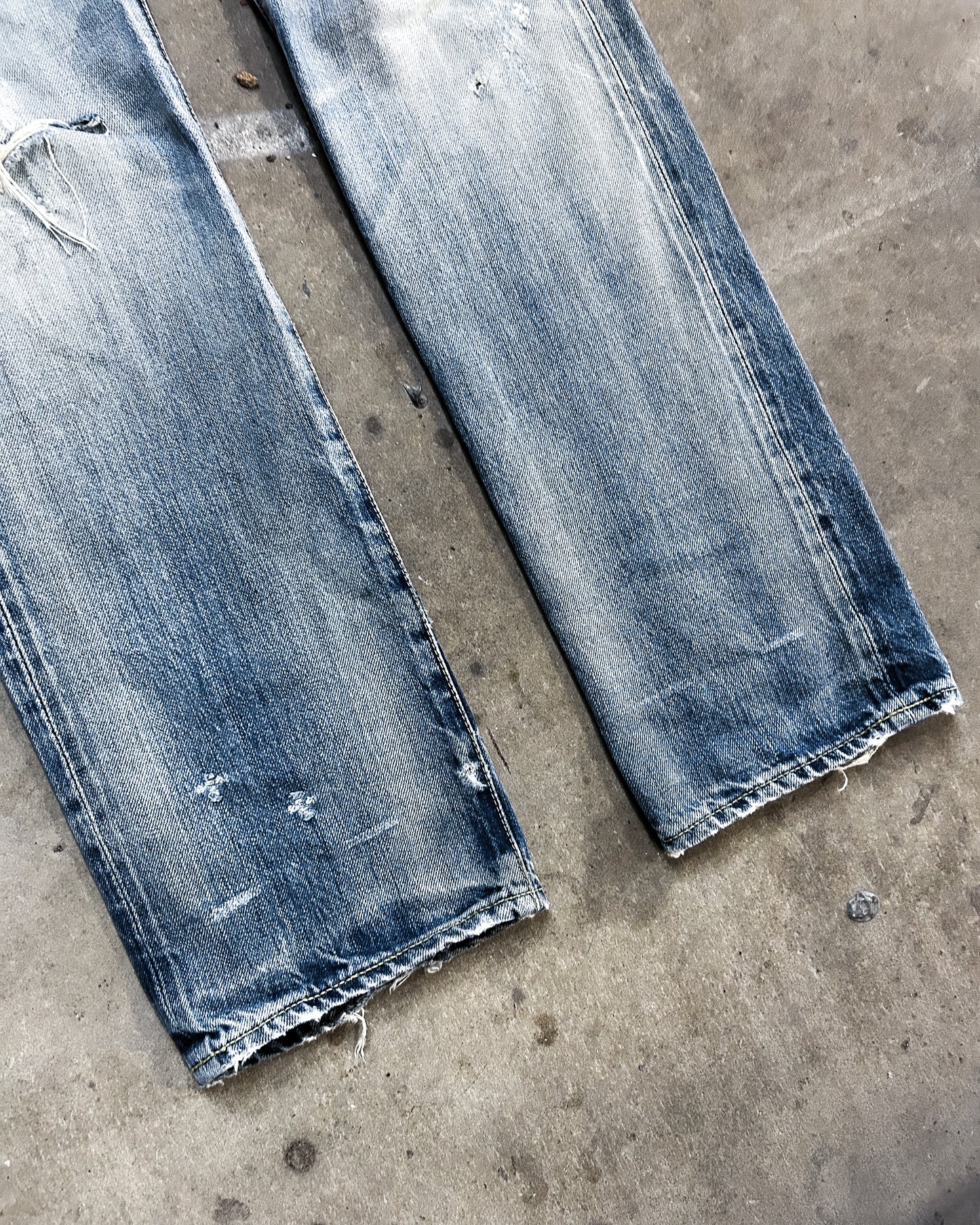 THRASHED STUDDED DENIM