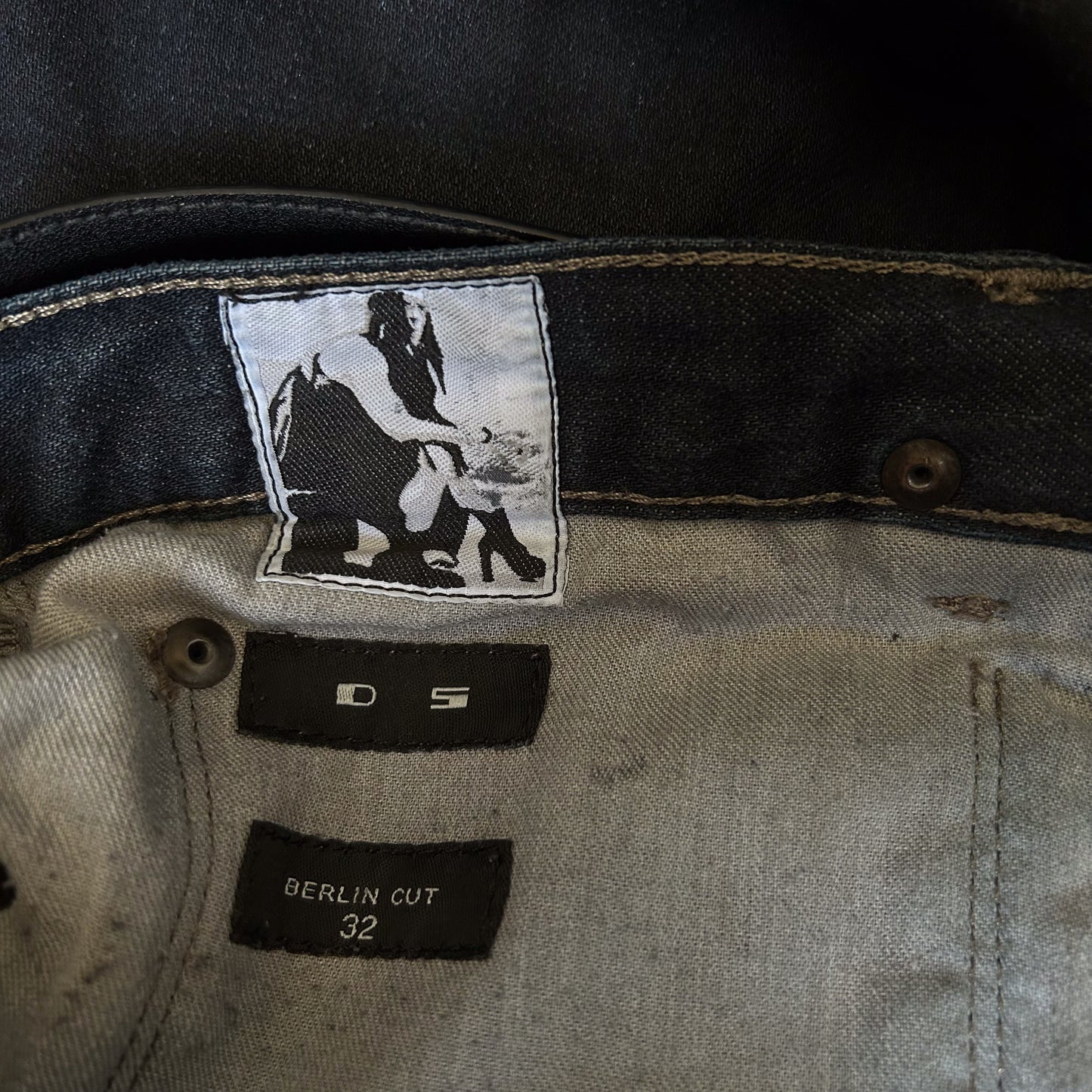 PRE 2013 BERLIN CUT ‘RAW’ DENIM