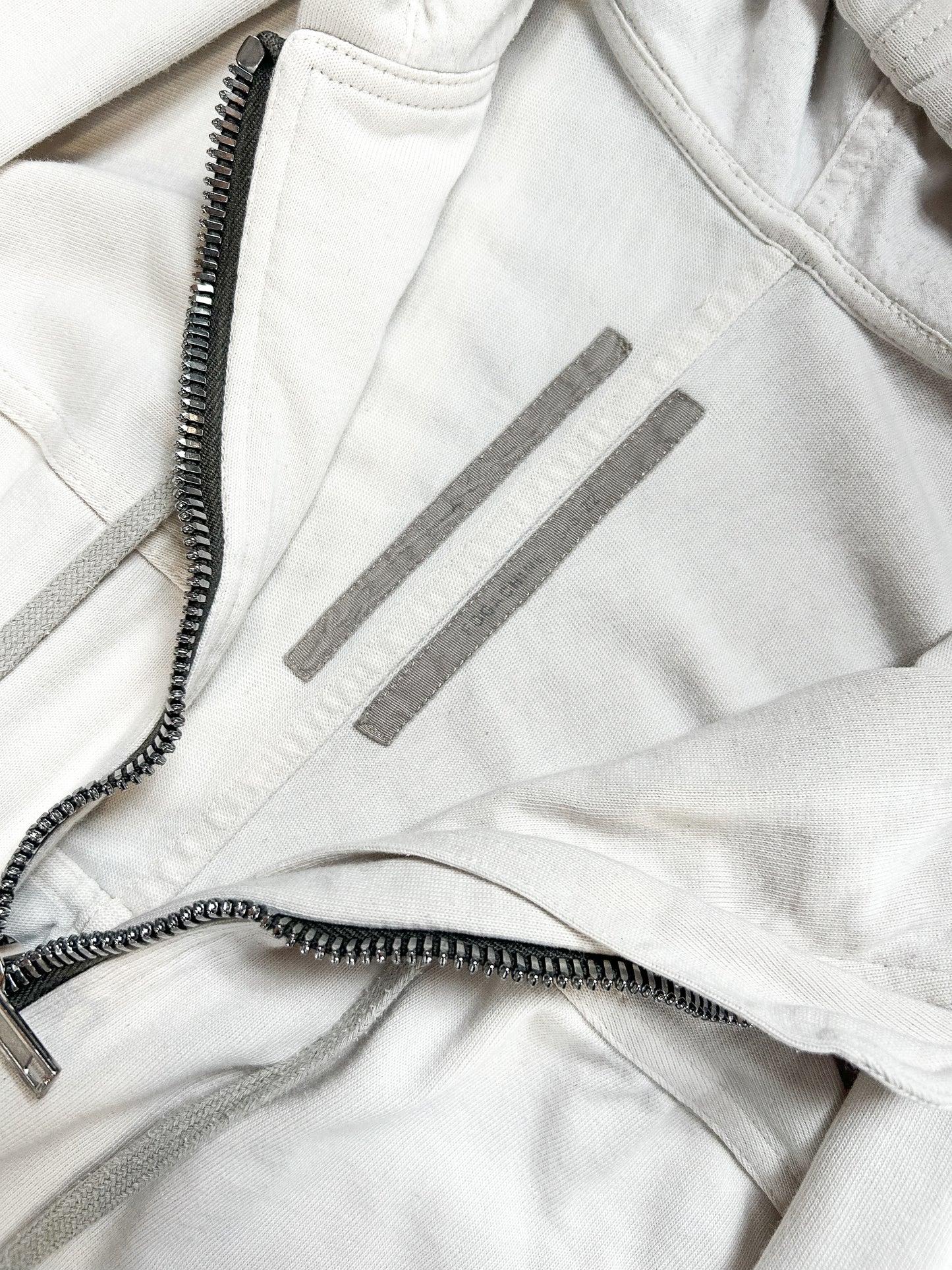 S/S22 NATURAL JASON ZIP