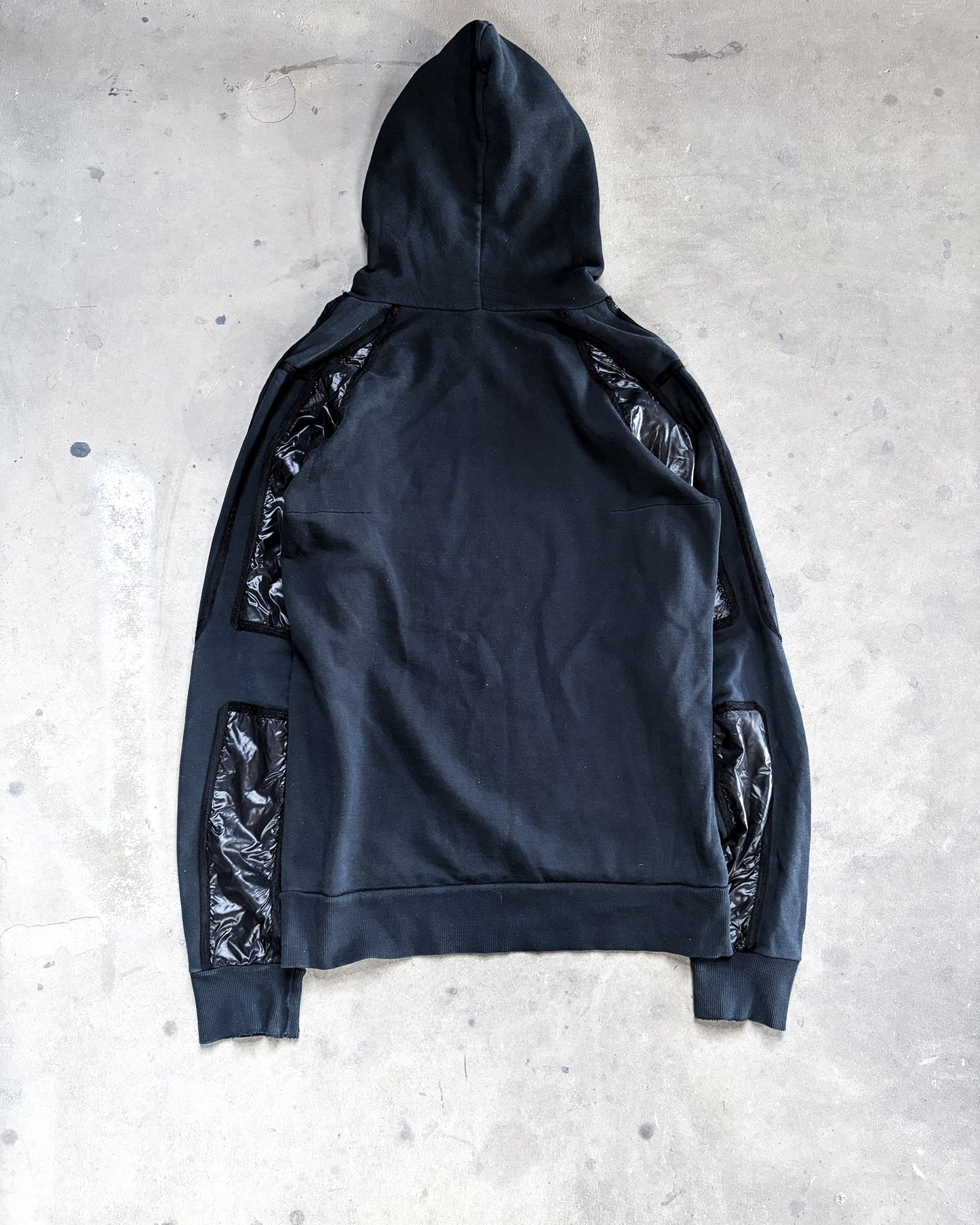A/W07 “NAVIGATE” NYLON RAGLAN HOODIE