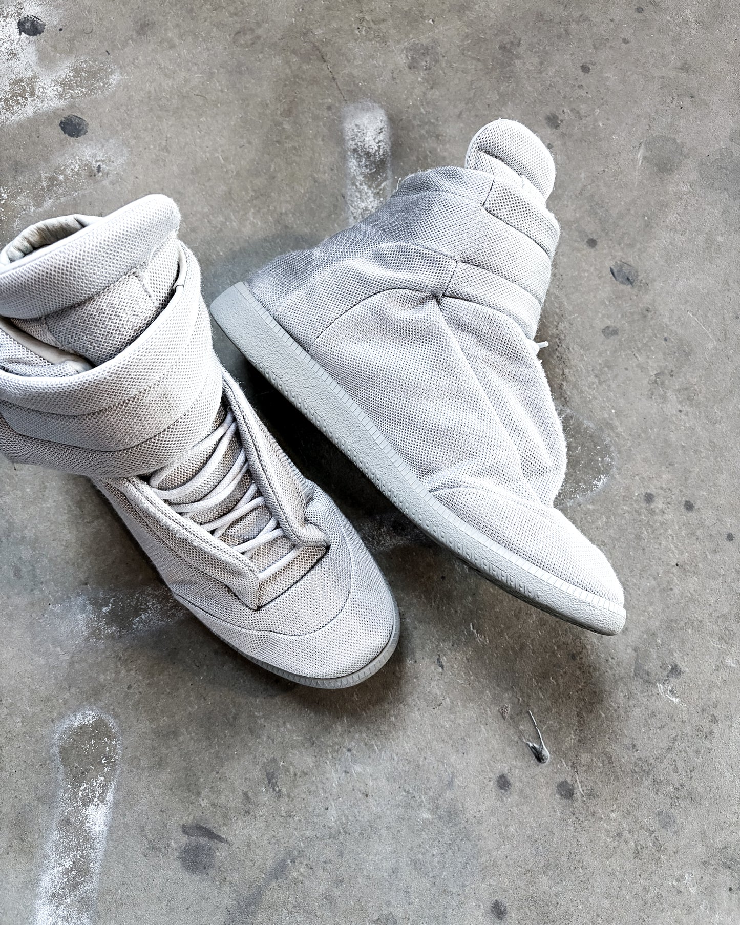LIGHT GREY NETTED FUTURES