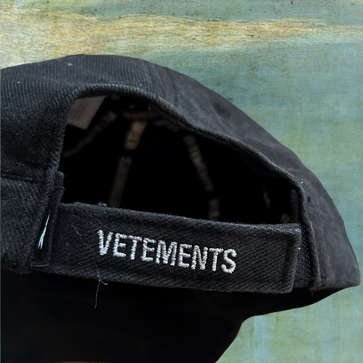 AW18 VETEMENTS FLAME CAP