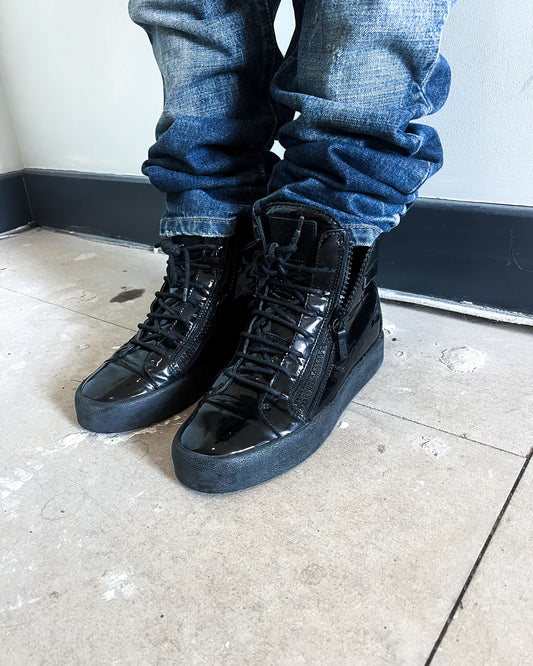 PATENT LEATHER ‘KRISS’ HIGH TOPS
