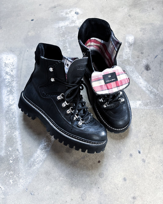 A/W22 BLACK CANADIAN HIKING BOOTS