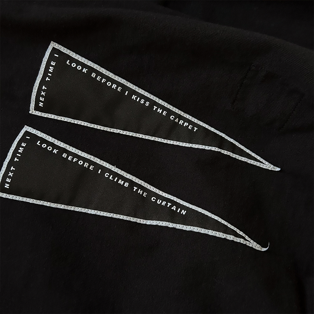 AW22 STROBE TRIANGLE PATCH SWEATSHIRT