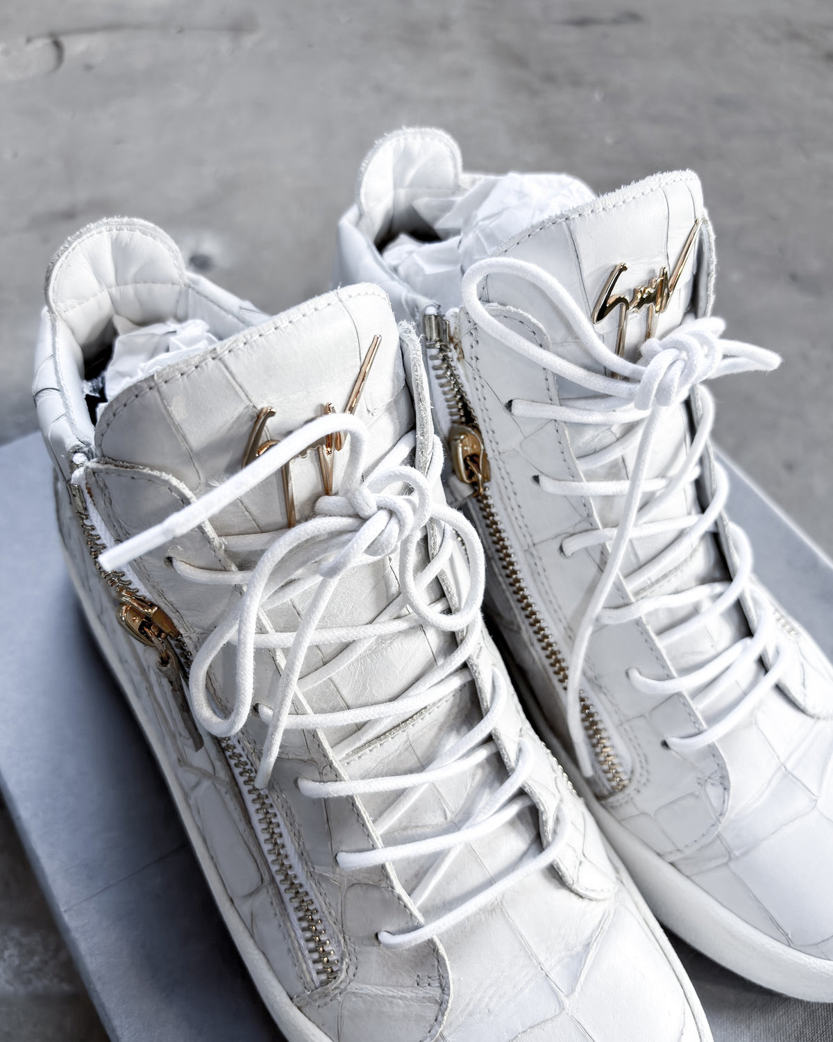 S/S16 WHITE PYTHON KRISS HIGH TOPS