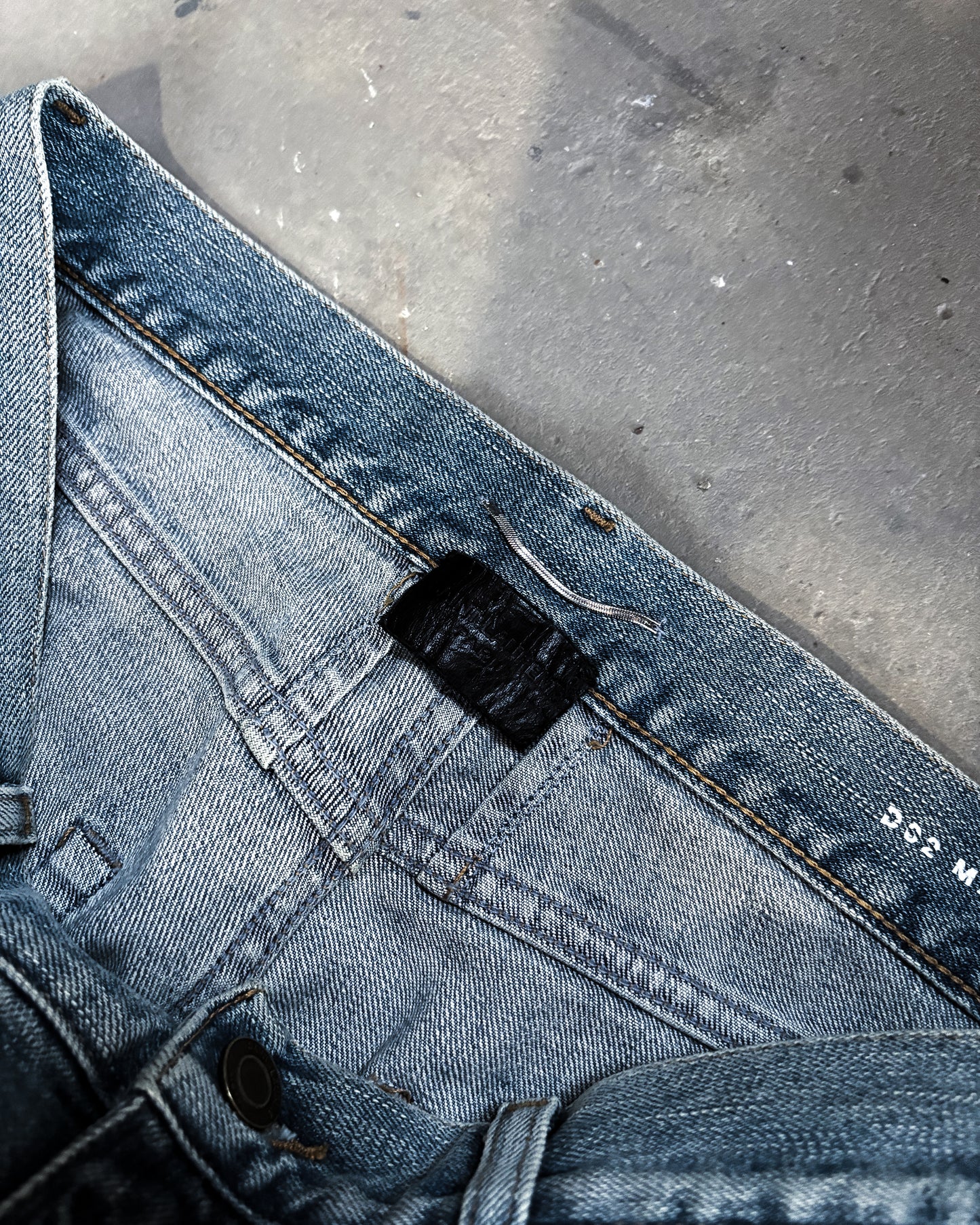 FW15 HEDI ERA DISTRESSED DO2 DENIM