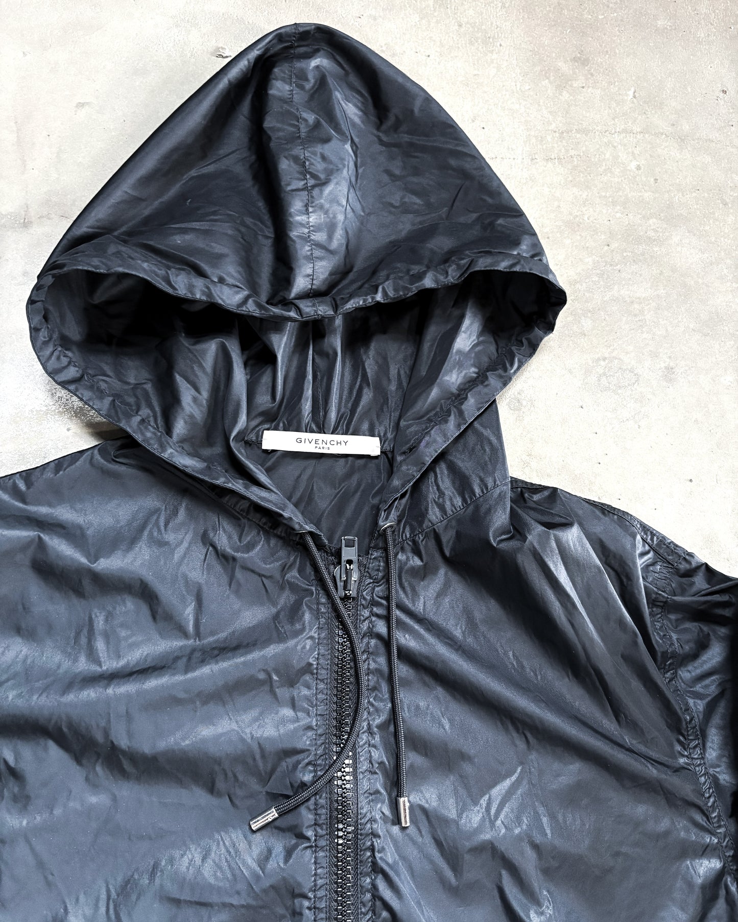 NYLON WINDBREAKER