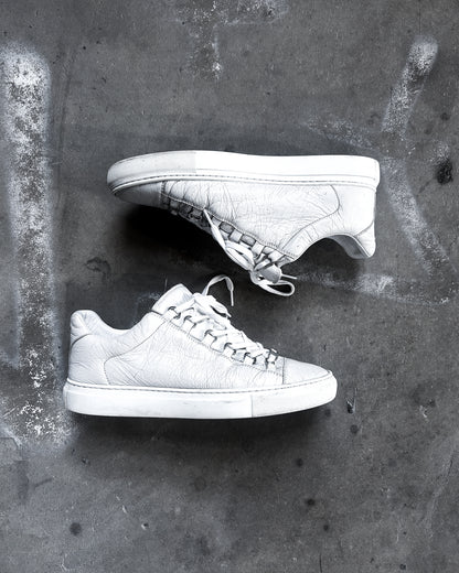 WHITE ARENA LOW