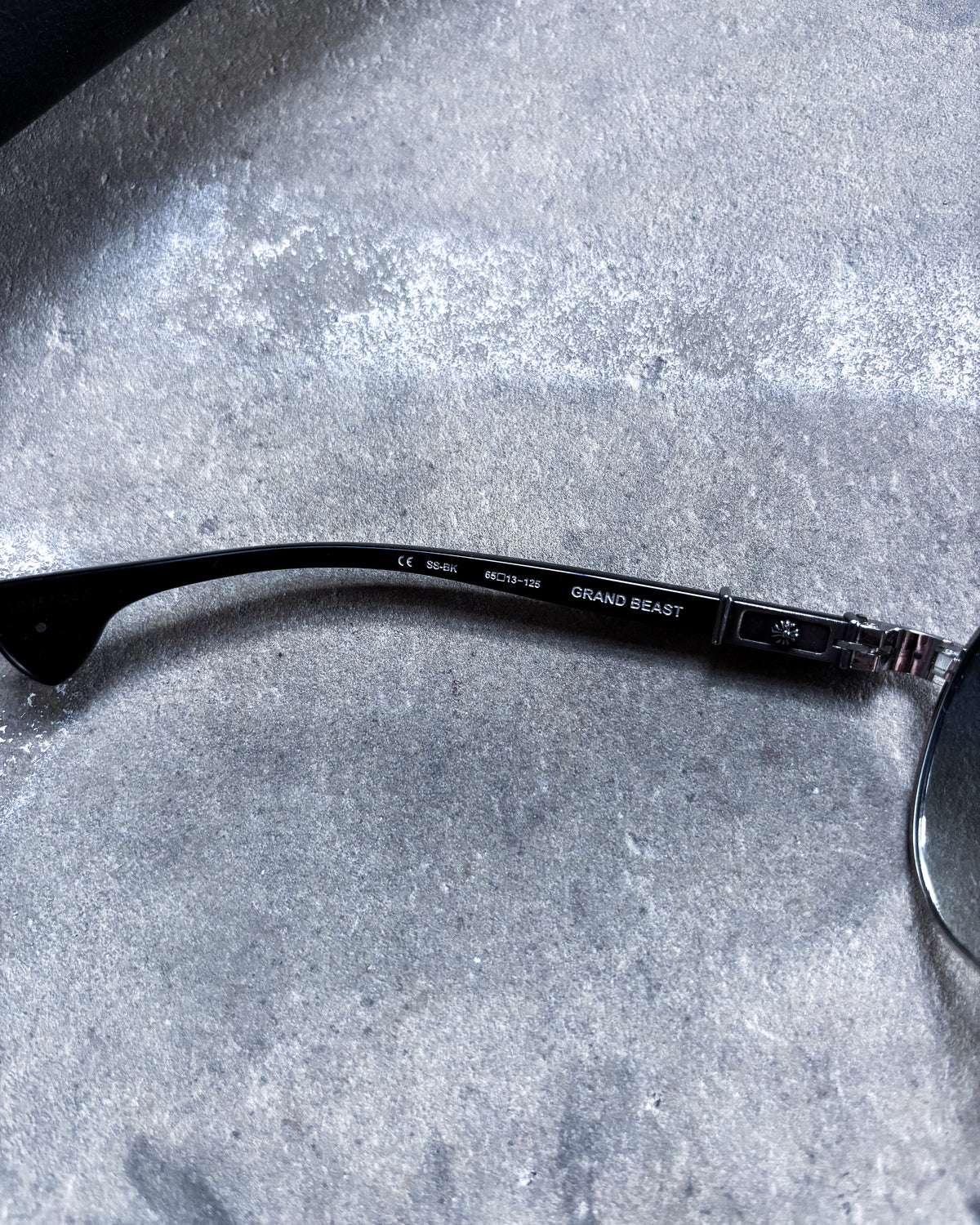 ‘GRAND BEAST’ AVIATOR GLASSES