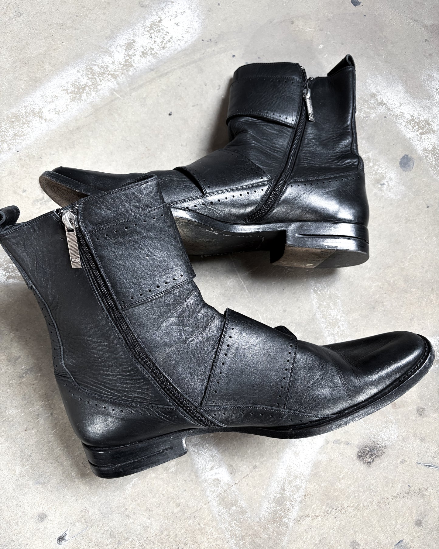 A/W04 “VOTC” HARNESS BUCKLE BOOTS