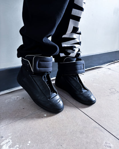 F/W16 TWO TONE BLACK FUTURES