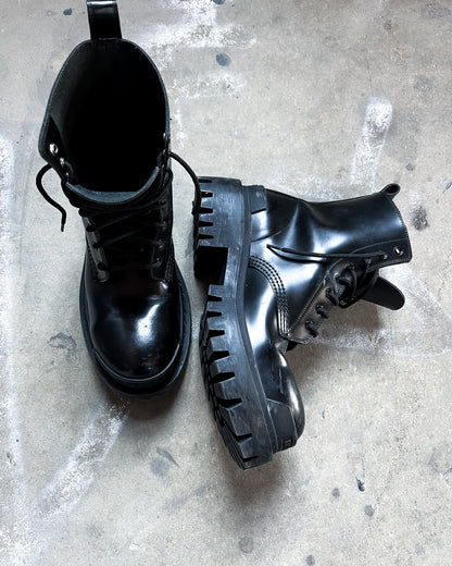 BLACK LEATHER STRIKE BOOTS