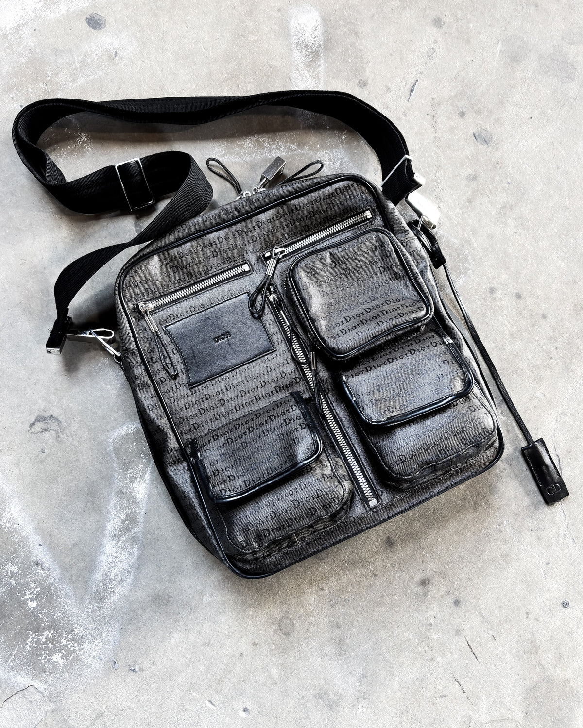 S/S03 “FOLLOW ME” MONOGRAM MESSENGER BAG