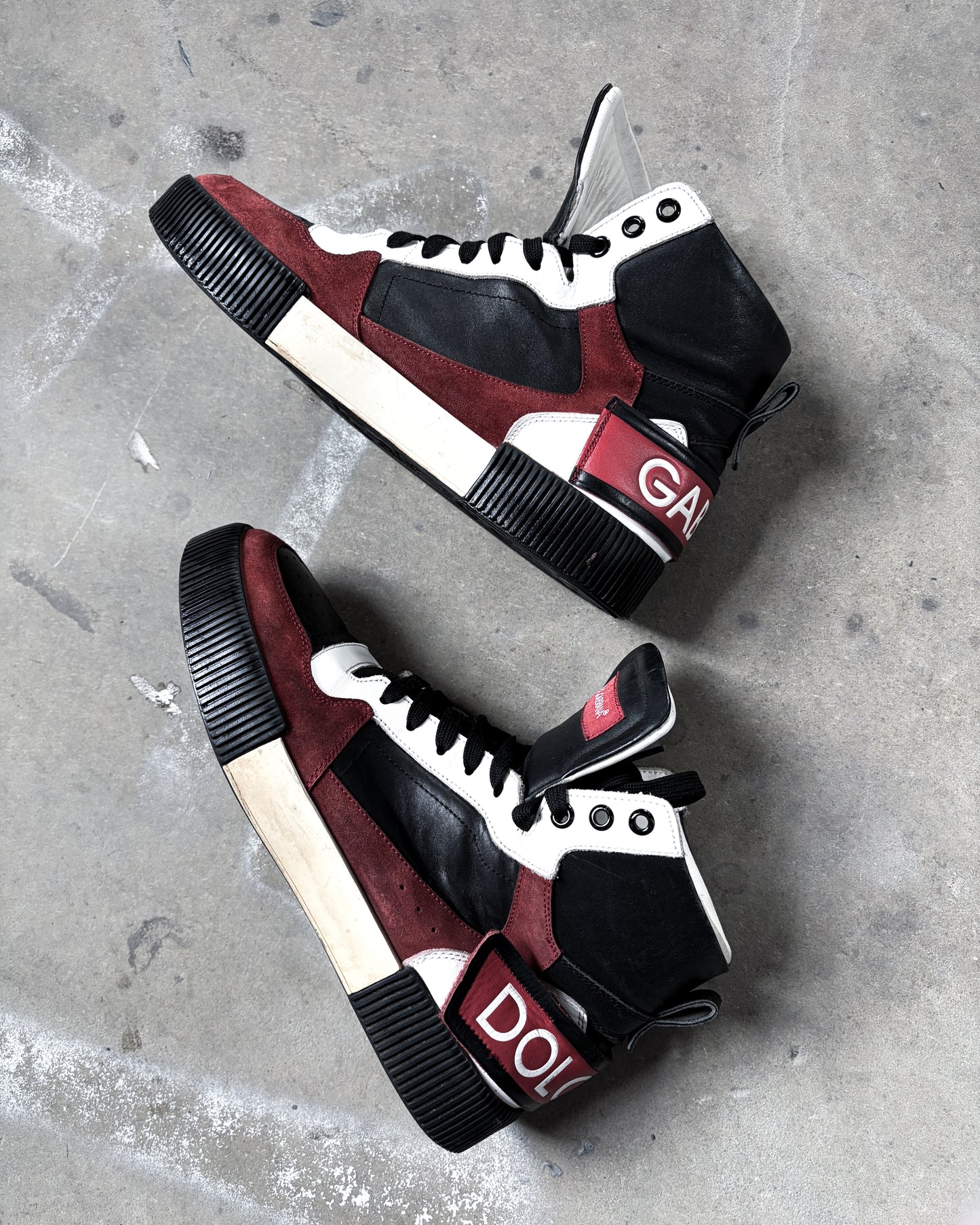 BLACK/RED MIAMI HIGH TOPS