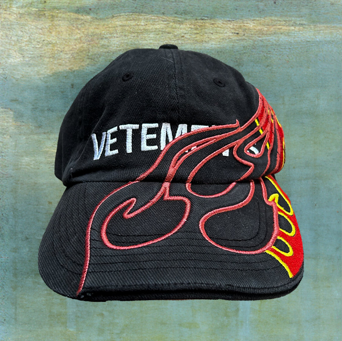 AW18 VETEMENTS FLAME CAP