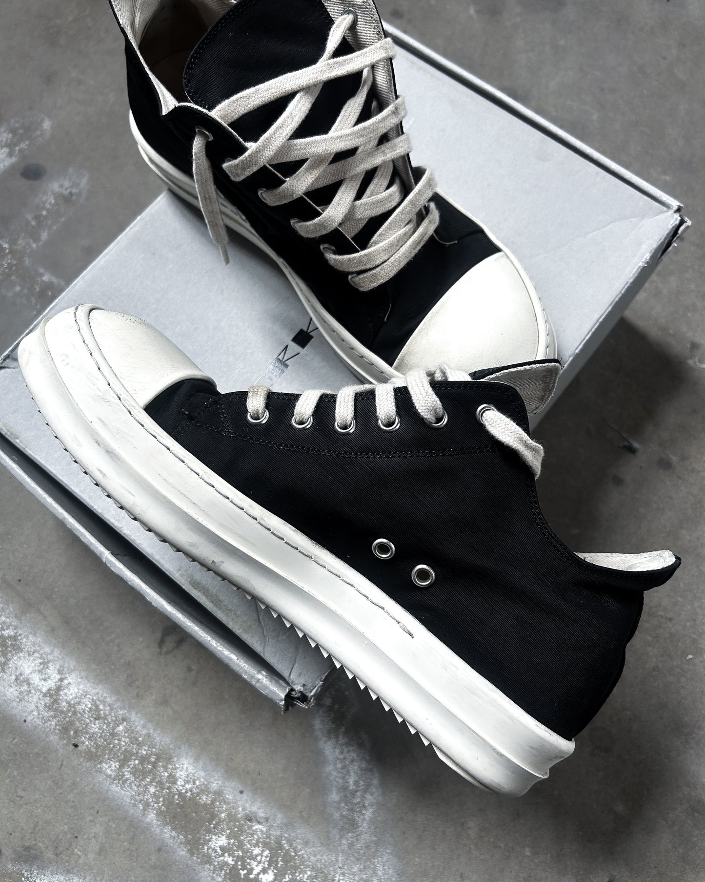 LOW TOP RAMONES
