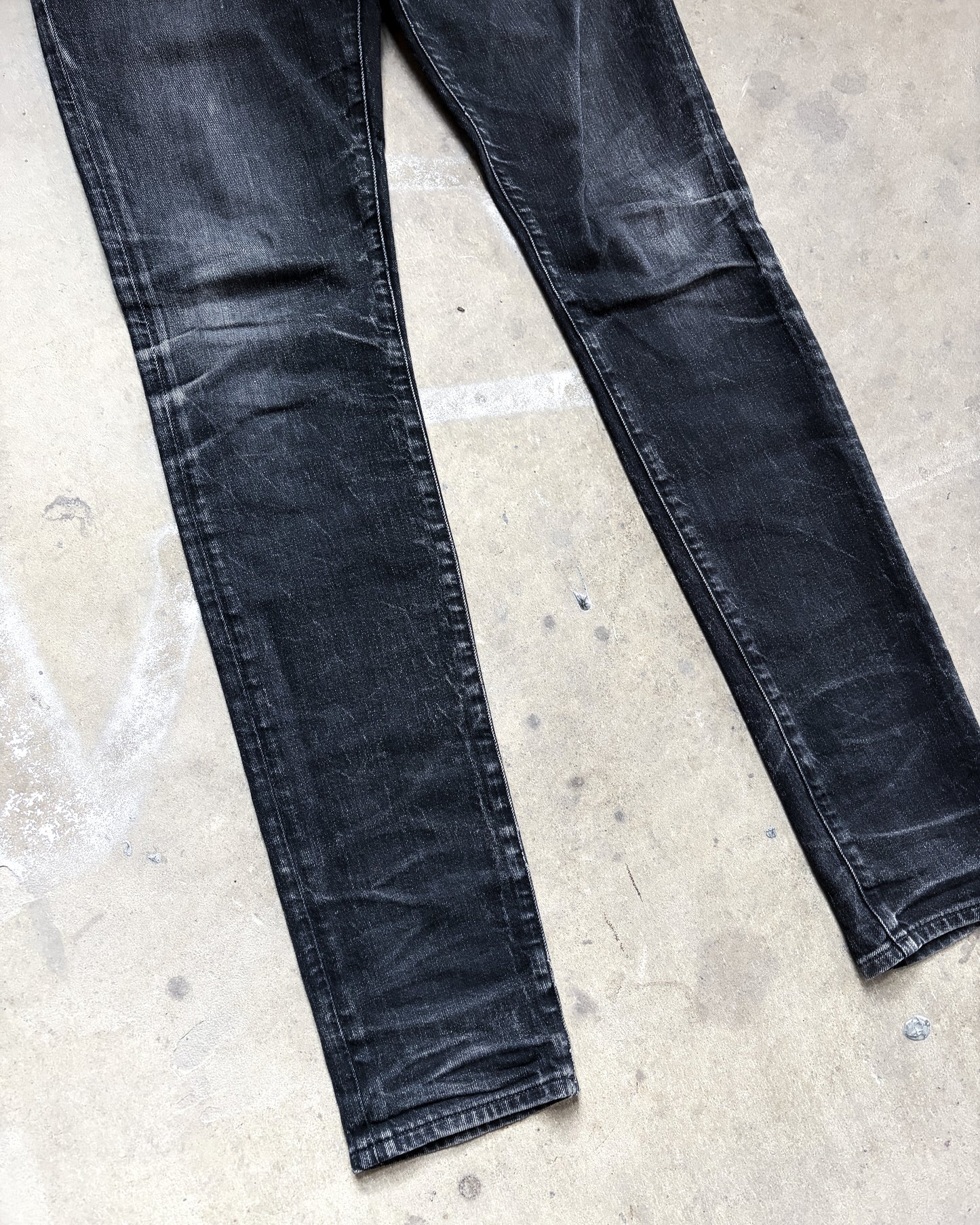 S/S20 WASHED GREY D24 DENIM