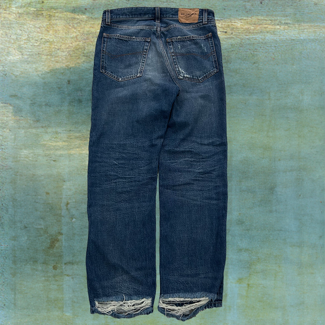 FW21 DISTRESSED DENIM