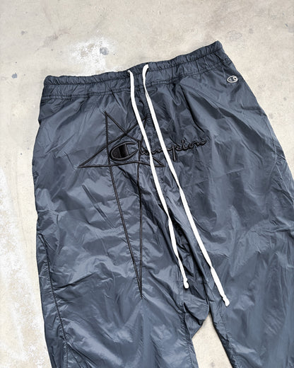 CHAMPION PENTAGRAM NYLON SHORTS