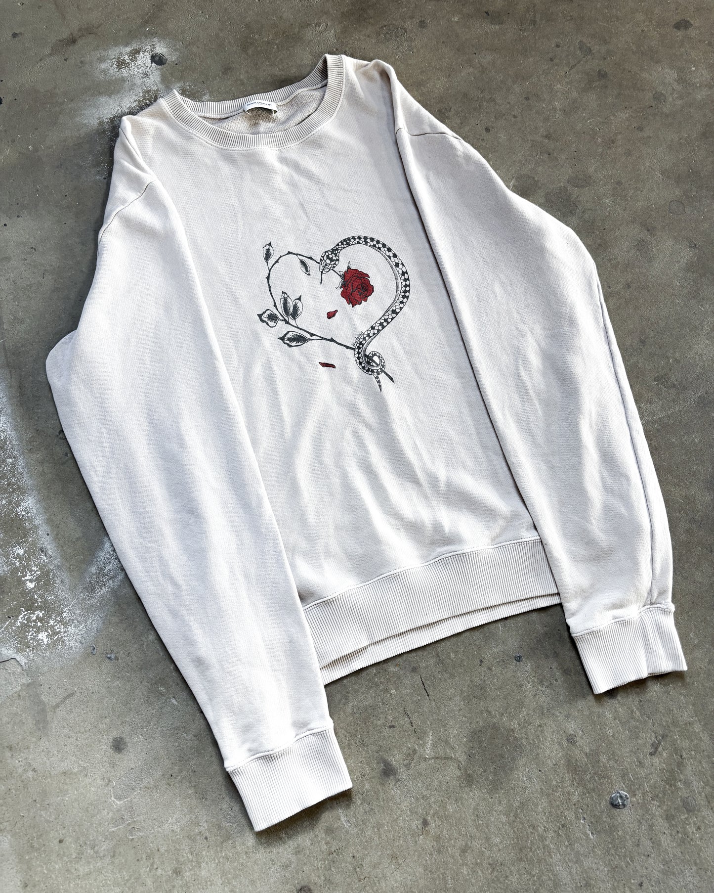 F/W18 SNAKE HEART CREWNECK