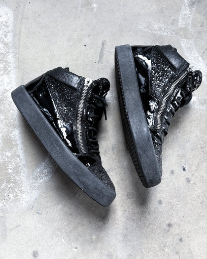 BLACK GLITTER ZIP HIGH TOPS