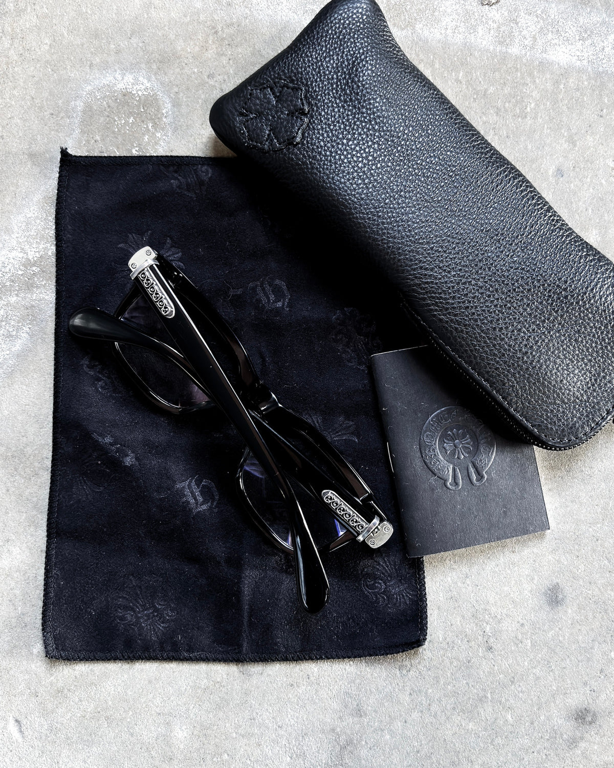 AR69 ETERNITY VINE GLASSES