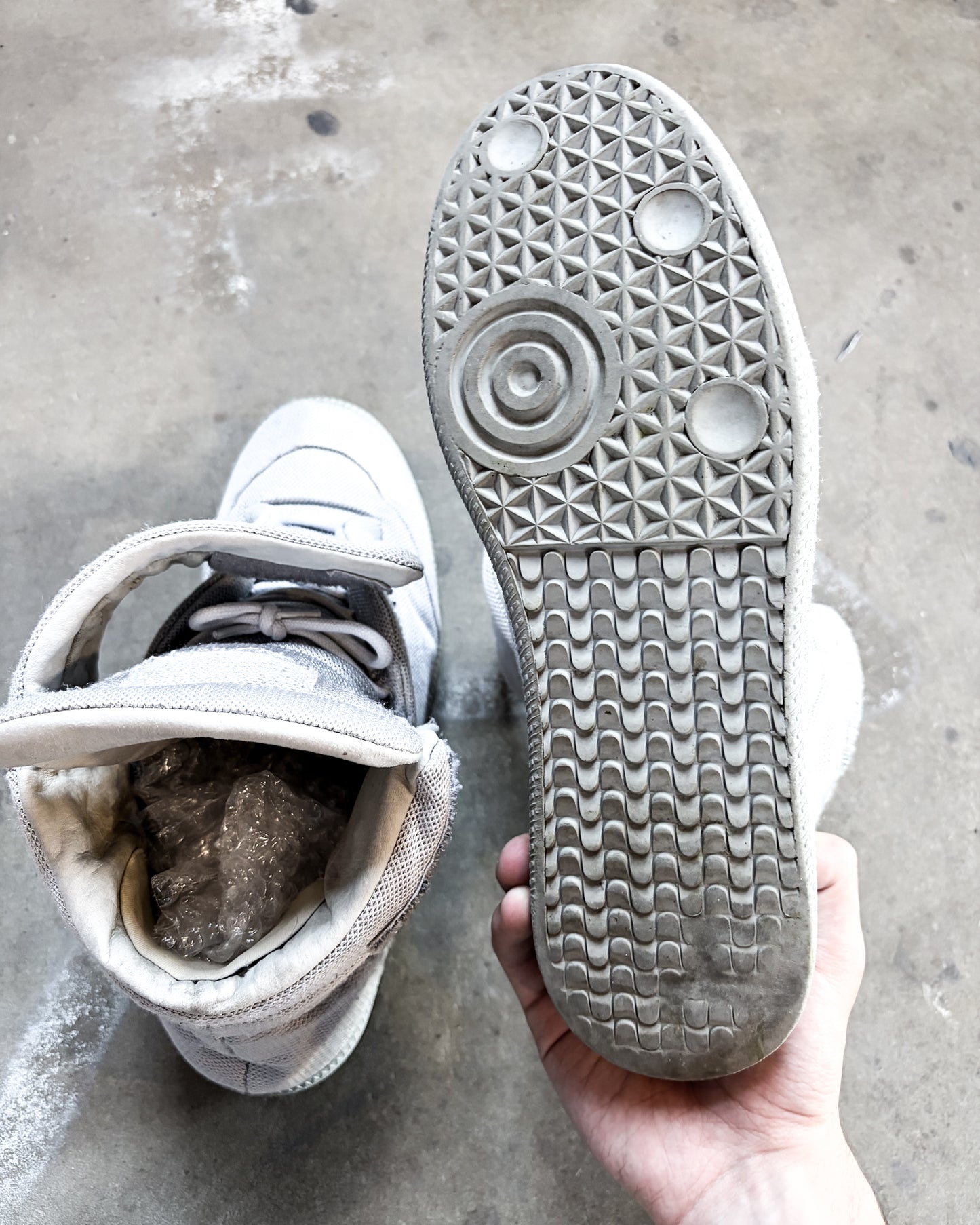 LIGHT GREY NETTED FUTURES